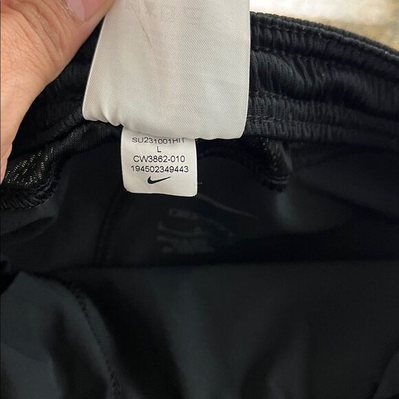 Nike Dri Fit Training Shorts Black Size Youth Large - Picture 10 of 10